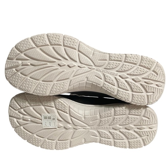 Skechers Hands Free Virtue Swift Fit Slip-On Sneaker 7 Black NWT/ NO BOX - Picture 9 of 13